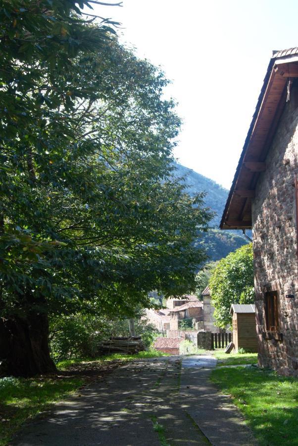 Apartamentos El Abertal Navedo エクステリア 写真